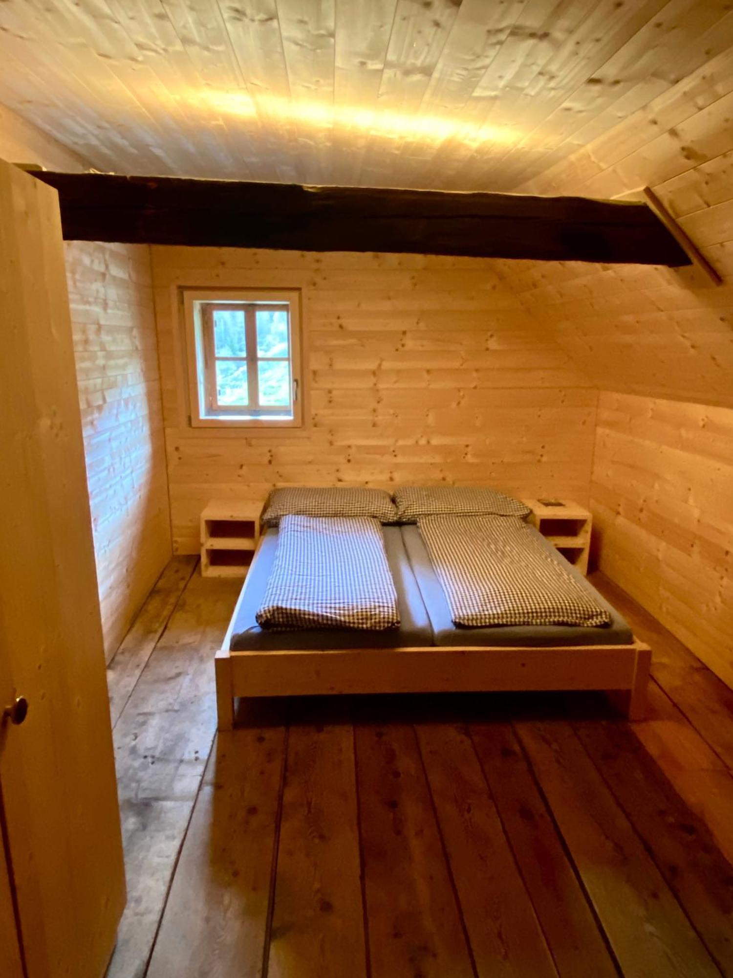 Alp Es-Cha Dadour Bed & Breakfast Madulain Exterior foto